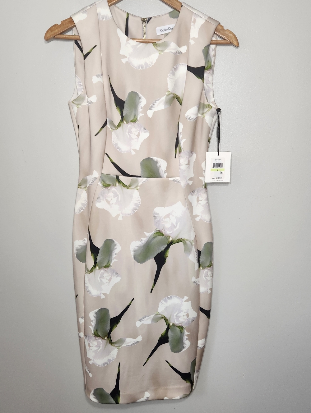 Calvin Klein Calla Lily Print Scuba Stretch Sheath Dress Size 4 Beige Green NWT - Picture 2 of 11